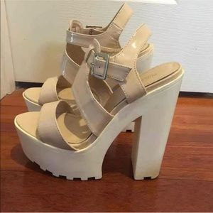 PUBLIC DESIRE platform pumps